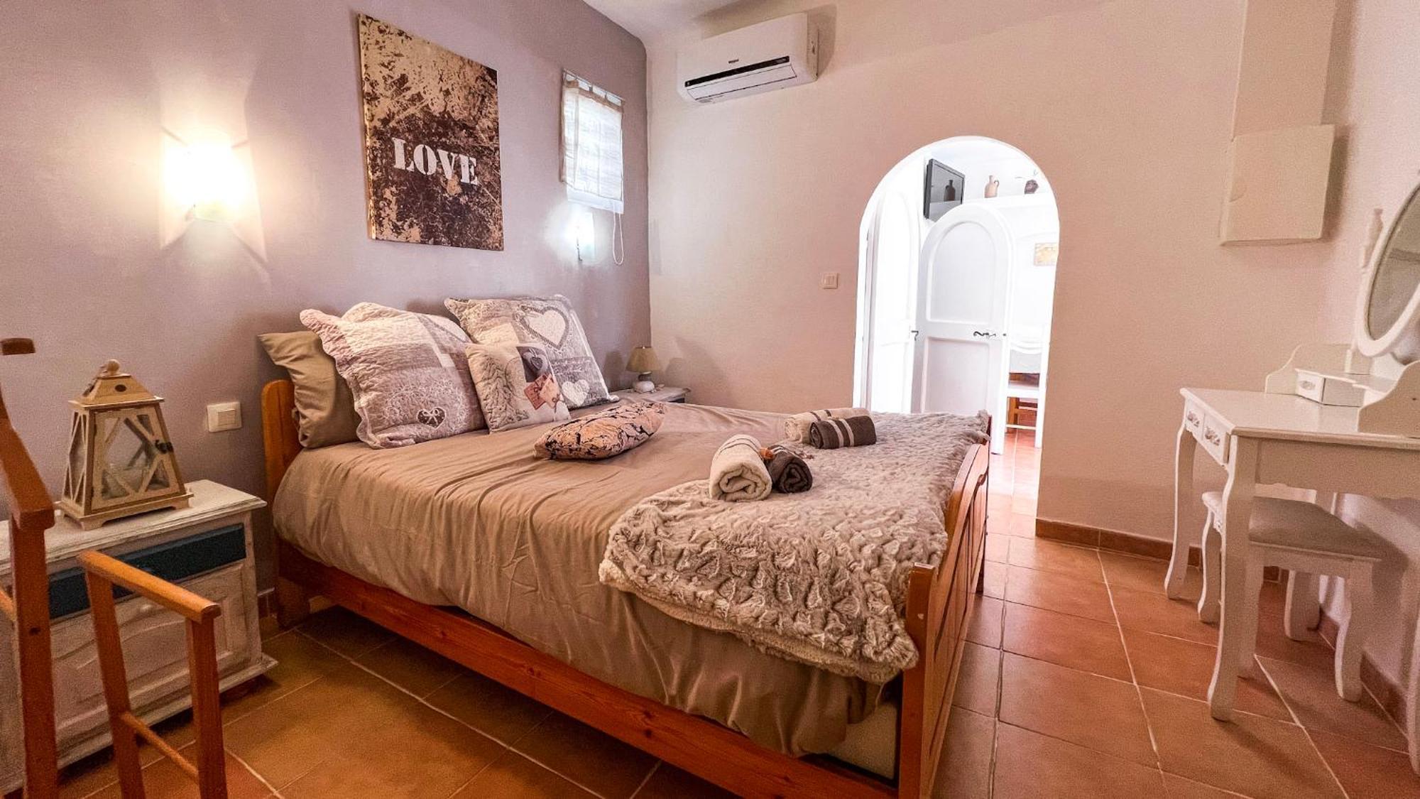 Reve D'Azur, Mazet En Bord De Mer, Parking, Piscine Partagee, Terrasse Bbq & Draps Inclus La Nartelle, 1 Salon, 1 Chambre, 1 Cuisine , 1 Sdb Сен Максим Екстериор снимка