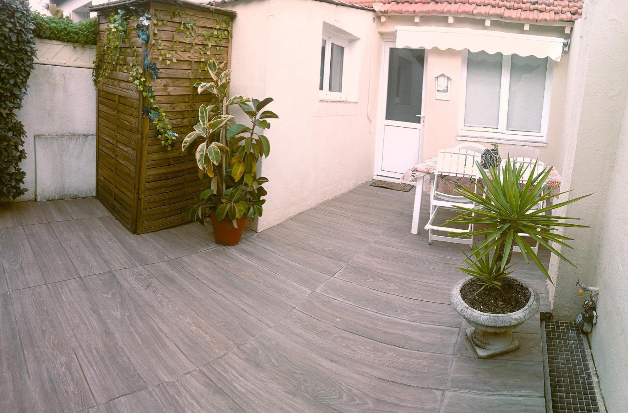 Reve D'Azur, Mazet En Bord De Mer, Parking, Piscine Partagee, Terrasse Bbq & Draps Inclus La Nartelle, 1 Salon, 1 Chambre, 1 Cuisine , 1 Sdb Сен Максим Екстериор снимка